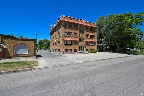 Exterior - 2465 Monroe Blvd, Ogden, UT 84401 photo 2 of 2