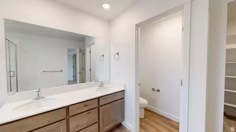 Bath - 773 N Pheasantbrook Dr #3B, Centerville, UT 84014 photo 5 of 6