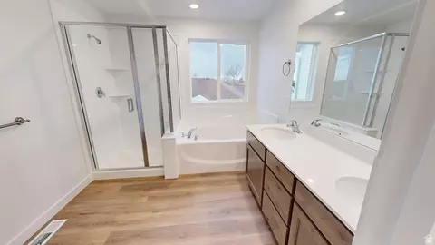 Bath - 773 N Pheasantbrook Dr #3B, Centerville, UT 84014 photo 6 of 6