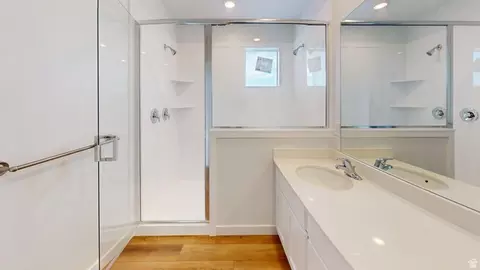 Bath - 755 N Pheasantbrook Dr #3D, Centerville, UT 84014 photo 1 of 1