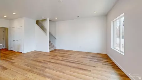 Living - 755 N Pheasantbrook Dr #3D, Centerville, UT 84014 photo 2 of 5