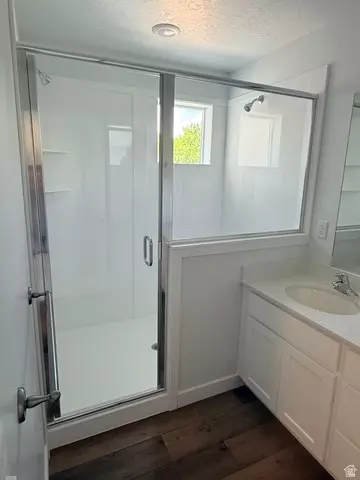 Bath - 785 N Pheasantbrook Cir #3A, Centerville, UT 84014 photo 2 of 2