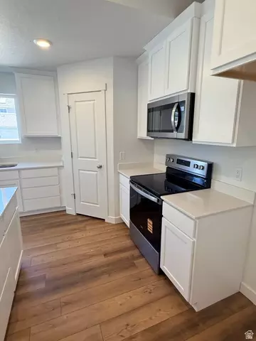 Kitchen - 785 N Pheasantbrook Cir #3A, Centerville, UT 84014 photo 1 of 1