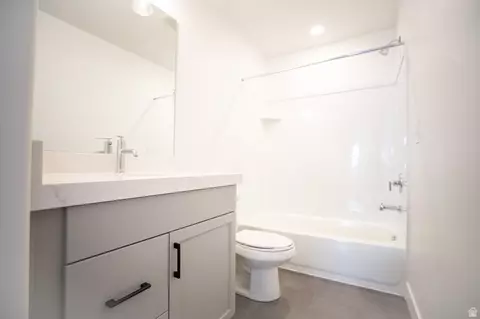 Bath - 1225 E 1600 S #8, Provo, UT 84606 photo 3 of 4