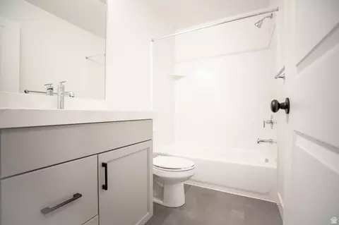 Bath - 1225 E 1600 S #8, Provo, UT 84606 photo 2 of 4