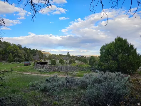 2090 Mount, Carmel, UT 84755 photo 22