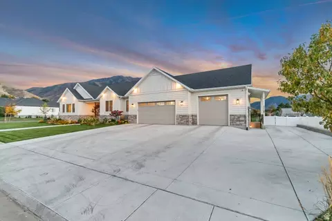 Exterior - 496 E 1200 N, Mapleton, UT 84664 photo 11 of 21