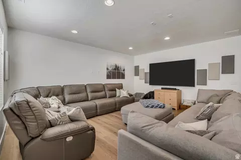 Living - 496 E 1200 N, Mapleton, UT 84664 photo 4 of 6