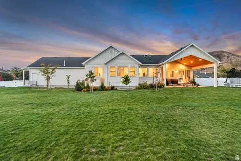 Exterior - 496 E 1200 N, Mapleton, UT 84664 photo 3 of 21
