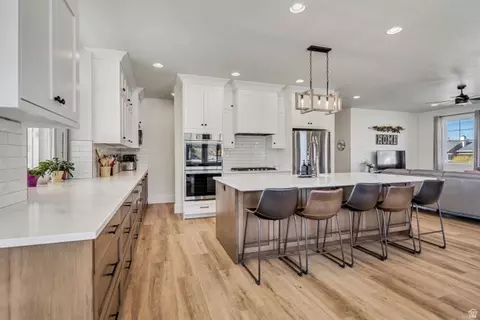 Kitchen - 496 E 1200 N, Mapleton, UT 84664 photo 2 of 8