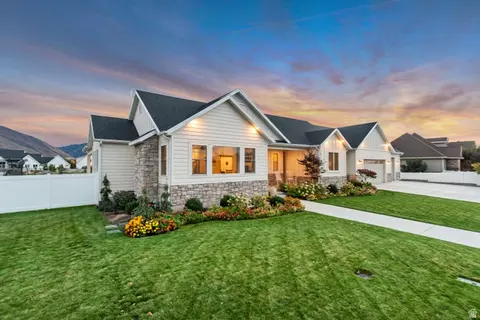 Exterior - 496 E 1200 N, Mapleton, UT 84664 photo 7 of 21