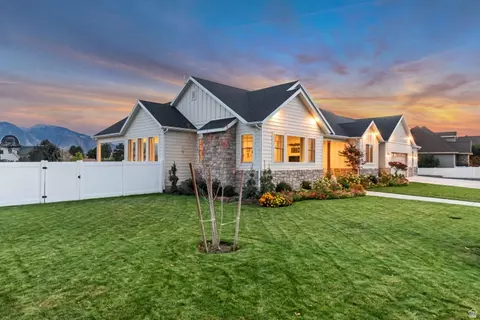 Exterior - 496 E 1200 N, Mapleton, UT 84664 photo 8 of 21