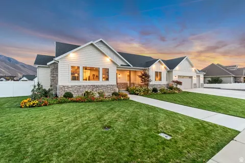 Exterior - 496 E 1200 N, Mapleton, UT 84664 photo 9 of 21