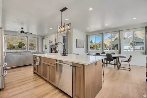 Kitchen - 496 E 1200 N, Mapleton, UT 84664 photo 4 of 8
