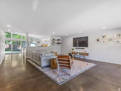 Living - 1925 E Osage Orange Ave S, Holladay, UT 84124 photo 1 of 3