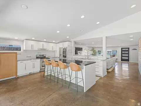 Kitchen - 1925 E Osage Orange Ave S, Holladay, UT 84124 photo 1 of 4