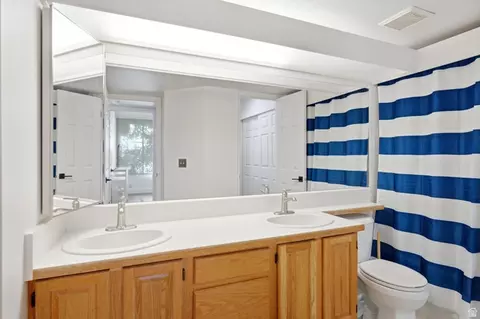 Bath - 650 S Main St #6306, Bountiful, UT 84010 photo 1 of 2