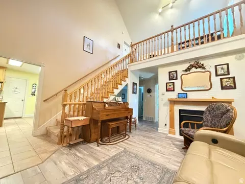 Living - 862 S 1150 E, Preston, ID 83263 photo 3 of 3