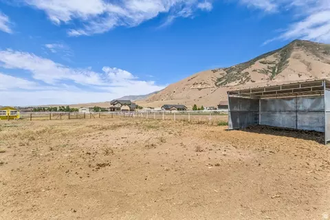 Exterior - 1644 E Arrowhead Ln, Erda, UT 84074 photo 7 of 21