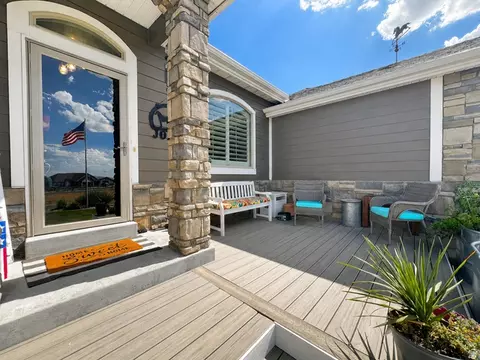 Exterior - 1644 E Arrowhead Ln, Erda, UT 84074 photo 2 of 13