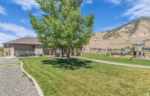 Exterior - 1644 E Arrowhead Ln, Erda, UT 84074 photo 5 of 13