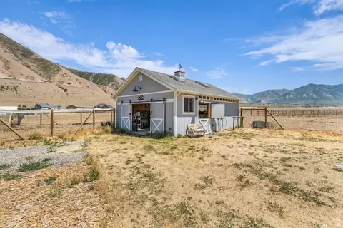 Exterior - 1644 E Arrowhead Ln, Erda, UT 84074 photo 13 of 21