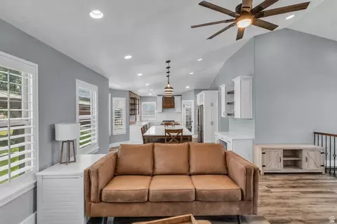 Entry Way - 1644 E Arrowhead Ln, Erda, UT 84074 photo 2 of 2