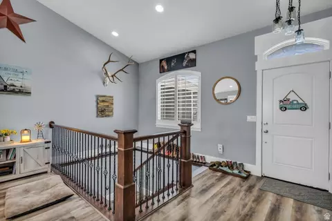 Entry Way - 1644 E Arrowhead Ln, Erda, UT 84074 photo 2 of 2