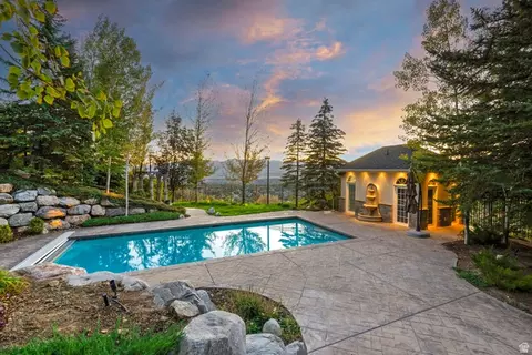 Exterior - 3222 Eagle View Cir S, Sandy, UT 84092 photo 10 of 28