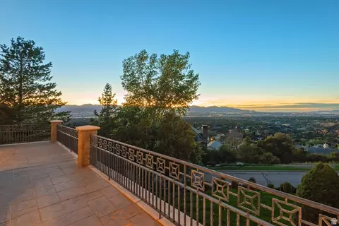 Exterior - 3222 Eagle View Cir S, Sandy, UT 84092 photo 6 of 28