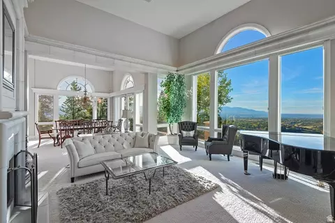 Living - 3222 Eagle View Cir S, Sandy, UT 84092 photo 2 of 10