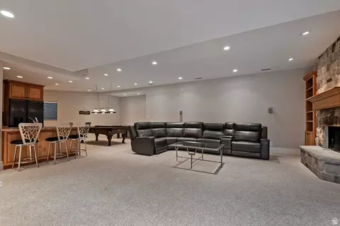 Living - 3222 Eagle View Cir S, Sandy, UT 84092 photo 9 of 10