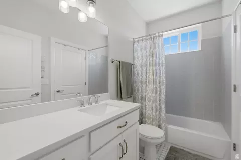 Bath - 3707 N 60 E, Provo, UT 84604 photo 3 of 4