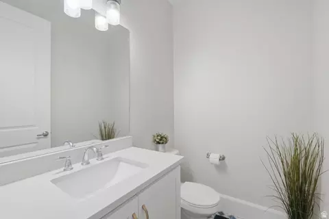 Bath - 3707 N 60 E, Provo, UT 84604 photo 1 of 4