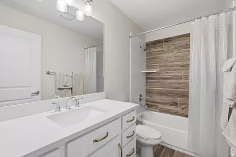 Bath - 3707 N 60 E, Provo, UT 84604 photo 4 of 4