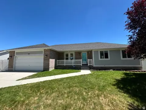 12171 S Laurel Chase Dr W, Riverton, UT 84065