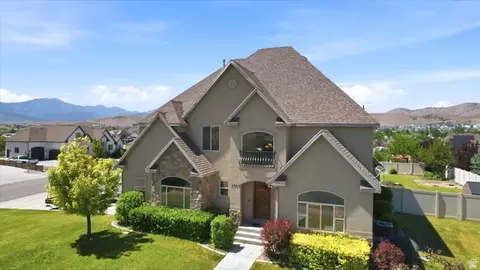 Exterior - 2389 S Prairie View Dr W, Eagle Mountain, UT 84005 photo 2 of 13