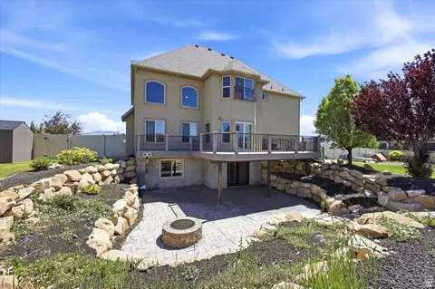 Exterior - 2389 S Prairie View Dr W, Eagle Mountain, UT 84005 photo 3 of 13