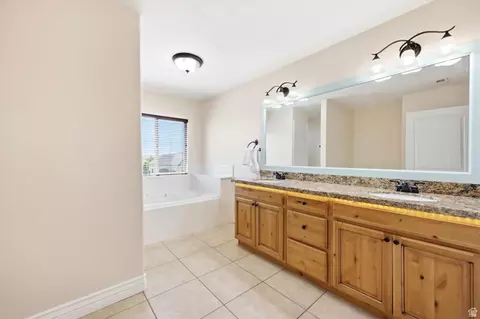 Bath - 2389 S Prairie View Dr W, Eagle Mountain, UT 84005 photo 1 of 7