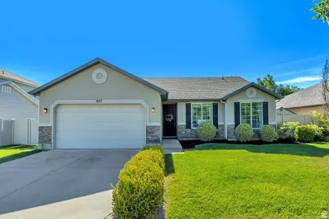 977 N Fox Hollow Dr, North Salt Lake, UT 84054