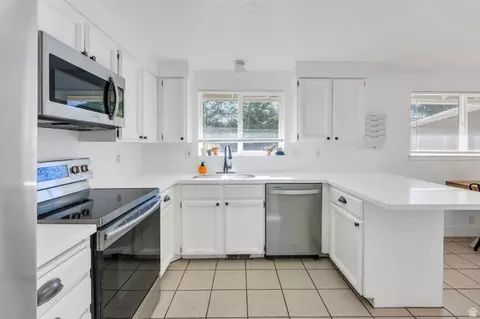 Kitchen - 1770 N 800 W, Orem, UT 84057 photo 2 of 3