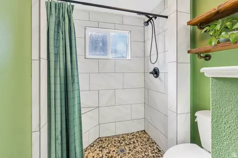 Bath - 1770 N 800 W, Orem, UT 84057 photo 3 of 3