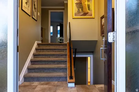 Entry Way - 481 E 540 N, Centerville, UT 84014 photo 1 of 2