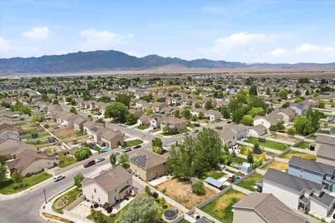 View/Area - 4328 N Maple Dr, Eagle Mountain, UT 84005 photo 5 of 6