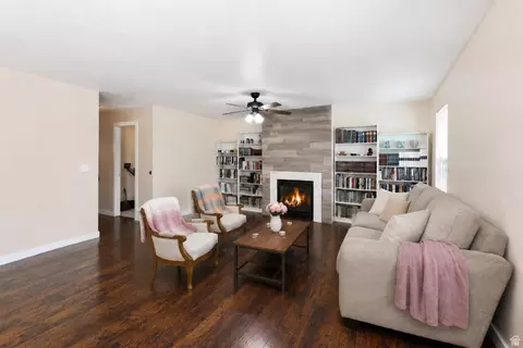 Living - 4328 N Maple Dr, Eagle Mountain, UT 84005 photo 3 of 7