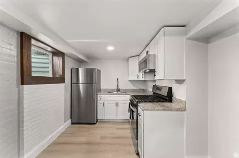 Kitchen - 494 N Emery Ave, Orem, UT 84057 photo 5 of 6