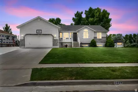 3609 W Jupiter Hills Dr, Syracuse, UT 84075