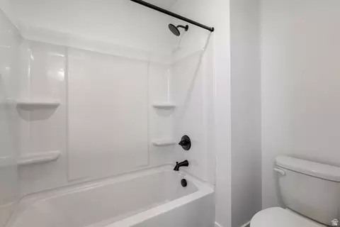 Bath - 5394 N Saddle Stone Dr #515, Eagle Mountain, UT 84005 photo 4 of 5
