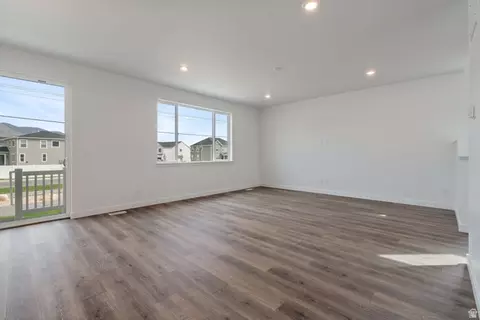 Living - 5394 N Saddle Stone Dr #515, Eagle Mountain, UT 84005 photo 3 of 5