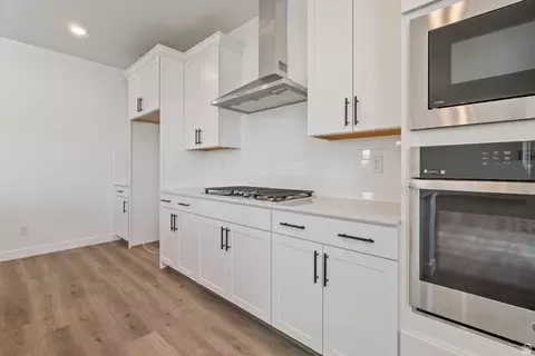 Kitchen - 5394 N Saddle Stone Dr #515, Eagle Mountain, UT 84005 photo 1 of 3